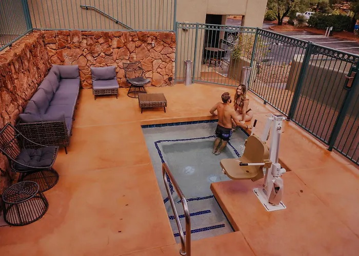 Hotel Southwest At 3*