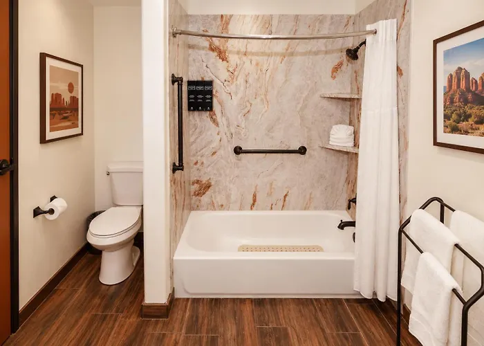Hotel Southwest At 3*